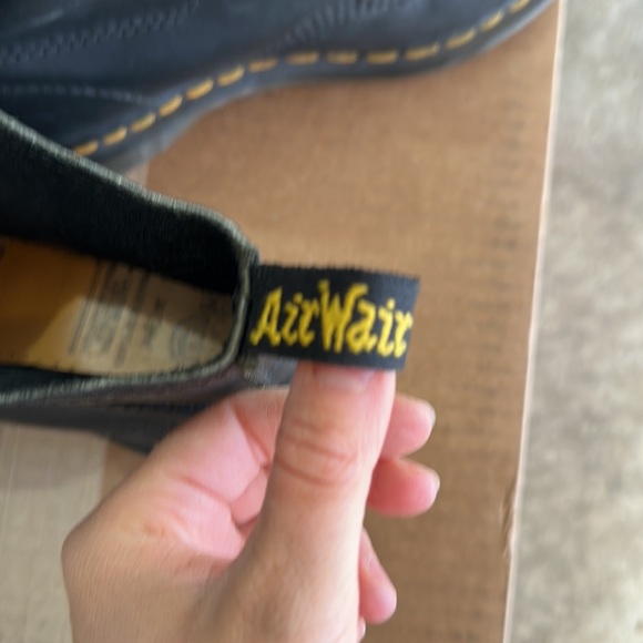 Dr. Martens like new, worn only a few times. - Picture 6 of 7